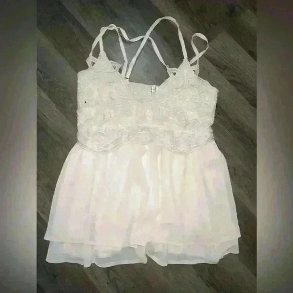 ‼️BRAND NEW‼️Feager flowy tank top - Picture 1 of 7